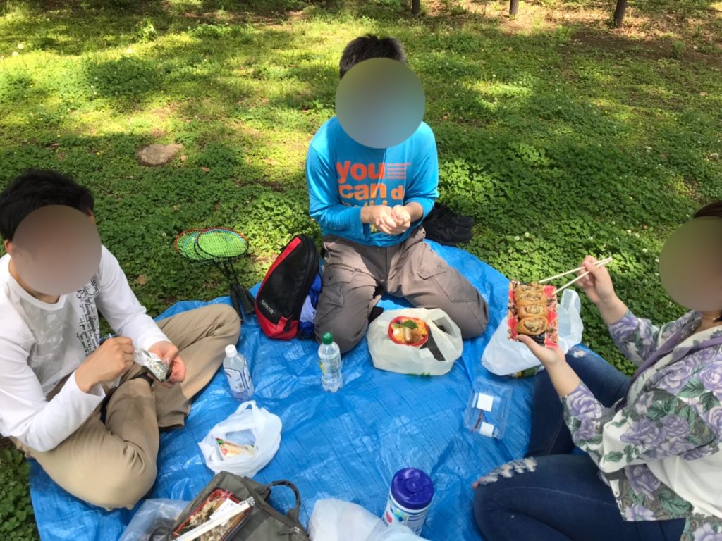 気持ち良くてピクニック気分