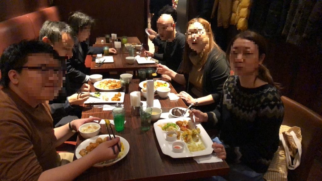 ビュッフェでランチミーティング